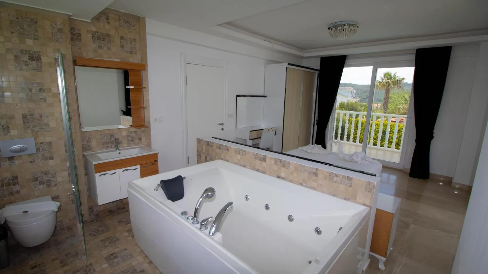 Hisarpark A Villa, Oezel Havuzlu, Fethiye Ölüdeniz Villa